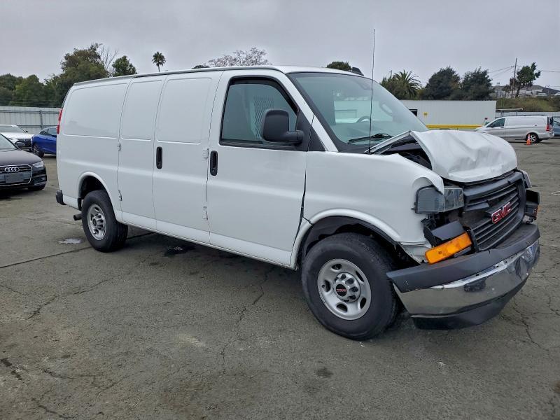 2024 GMC Savana Delivery van