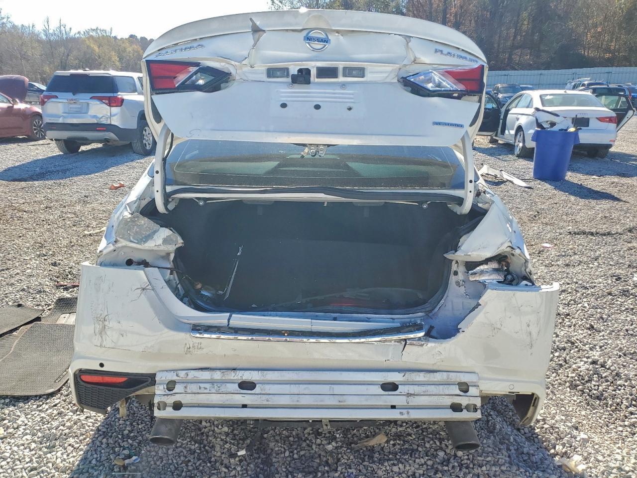 2022 Nissan Altima sr