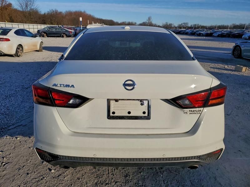 2020 Nissan Altima sr