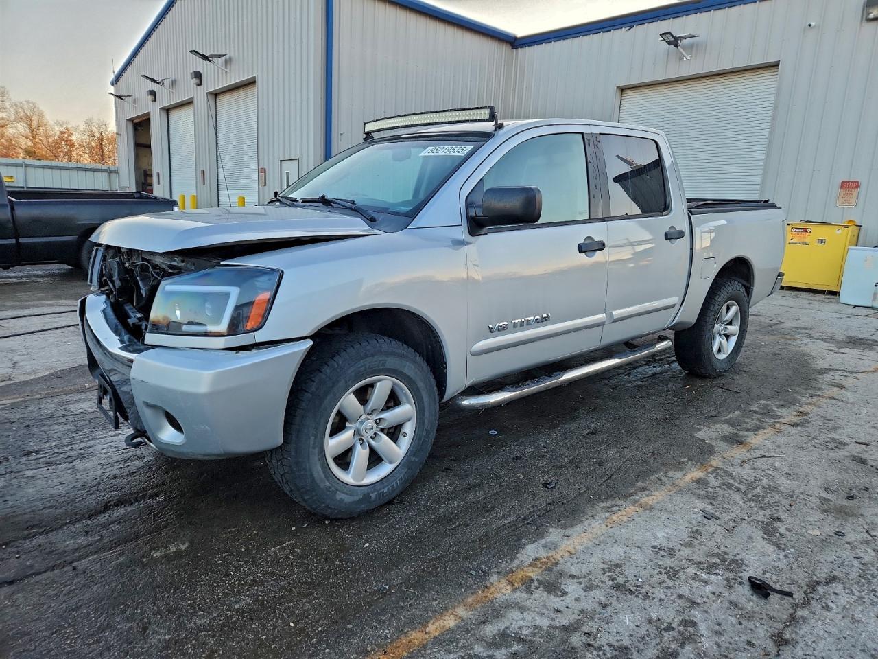 2012 Nissan Titan SV