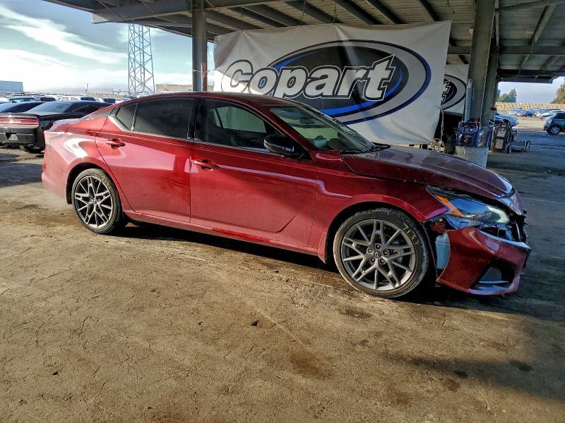 2024 Nissan Altima sr