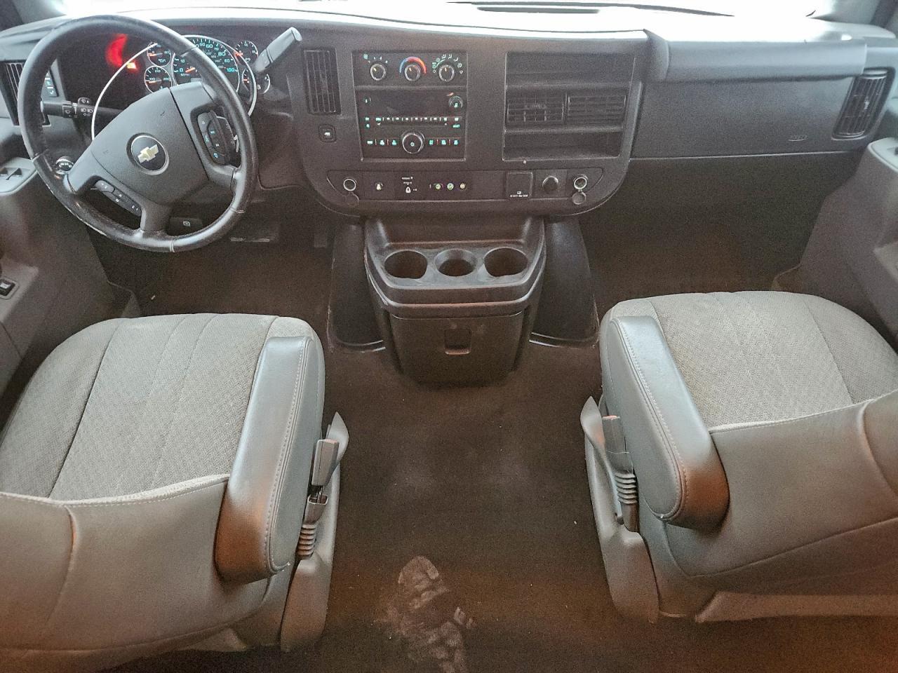 2020 Chev Express Van 3500 EXT
