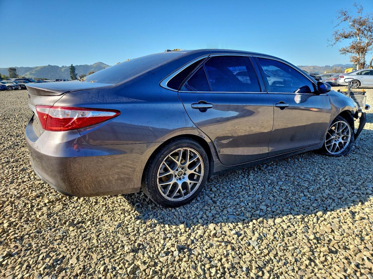 2017 Toyota Camry le