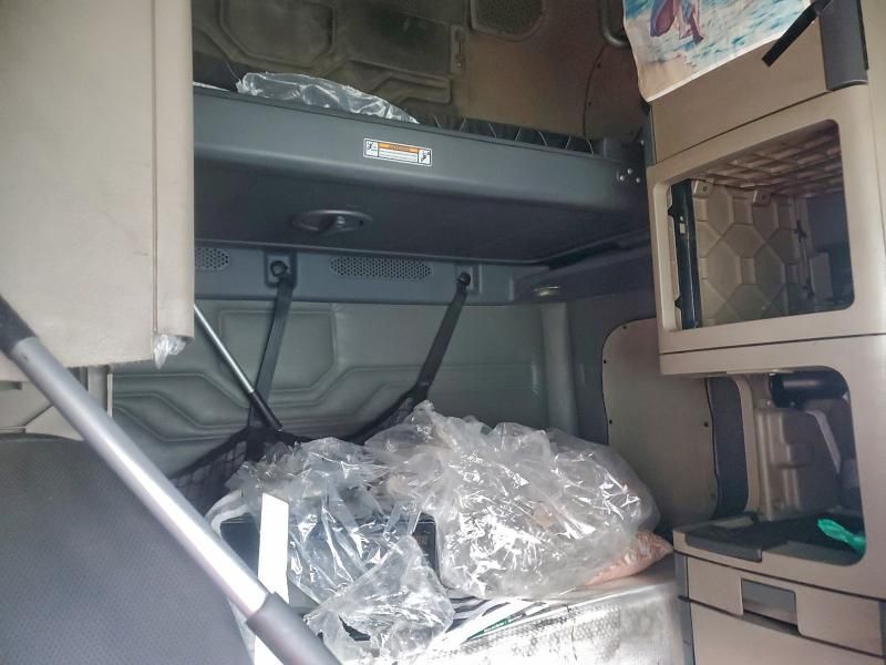 2013 Freigliner 2013 Freightliner Cascadia Semi Truck