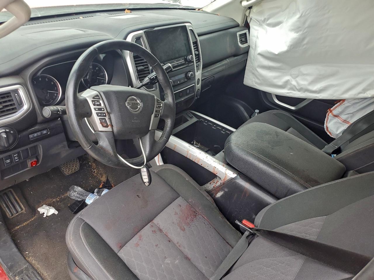2021 Nissan Titan sv