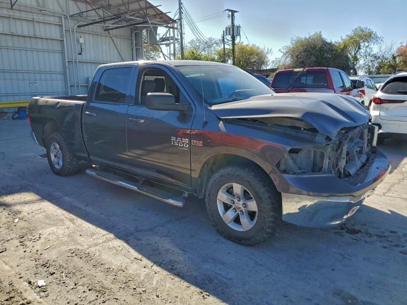 2020 Dodge Ram 1500 Classic slt