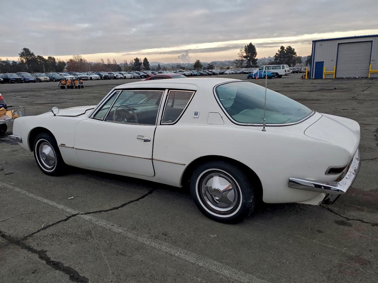 1963 Studebaker Avanti