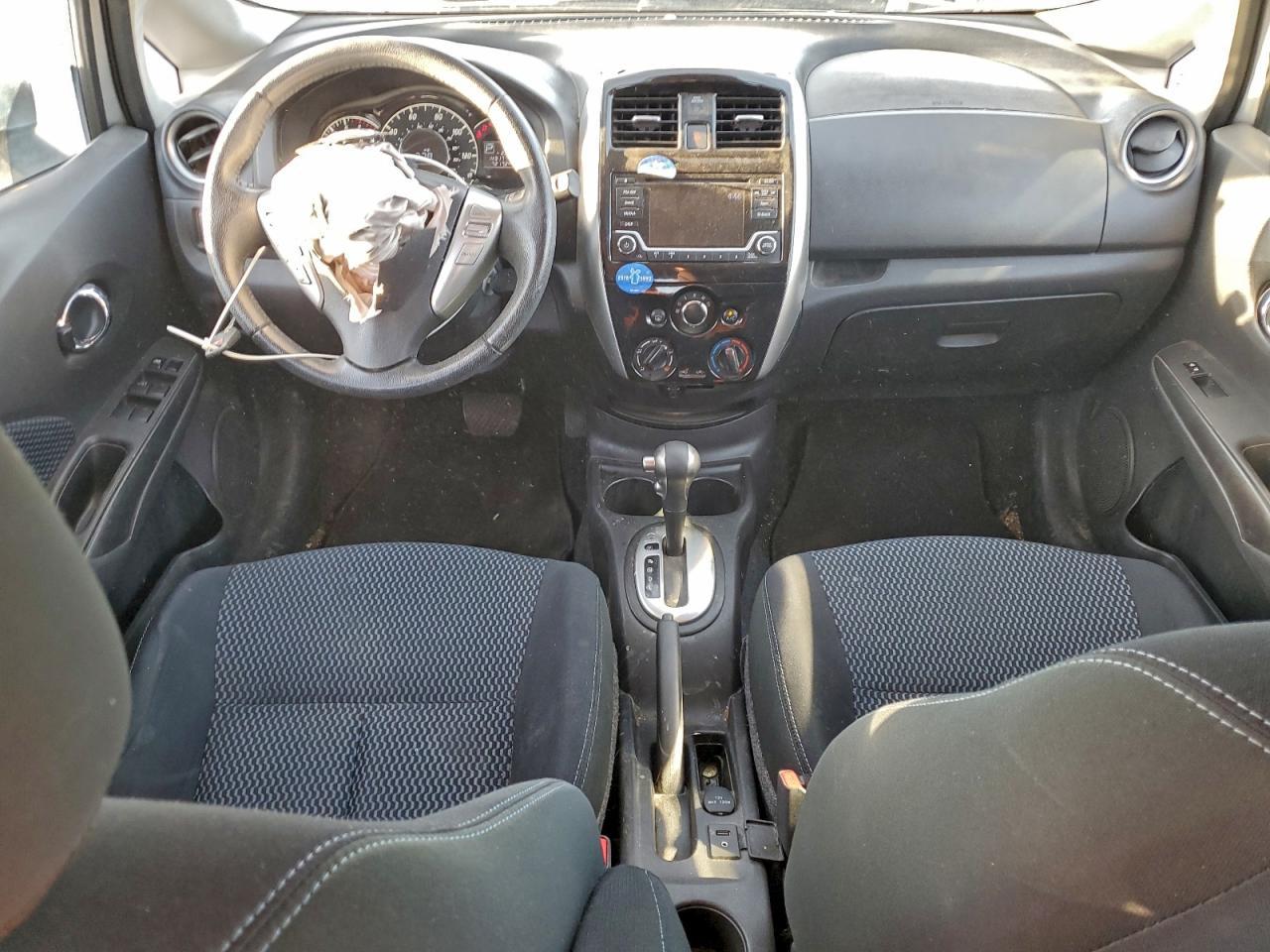 2016 Niss Versa Note sv