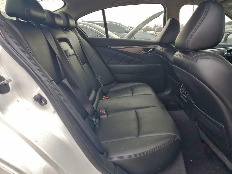2015 Infiniti Q50 Base