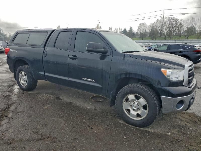 2013 Toyota Tundra Double cab SR5