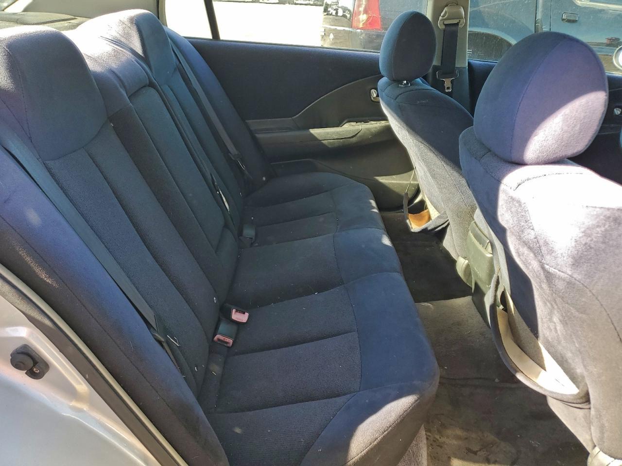 2003 Niss Altima