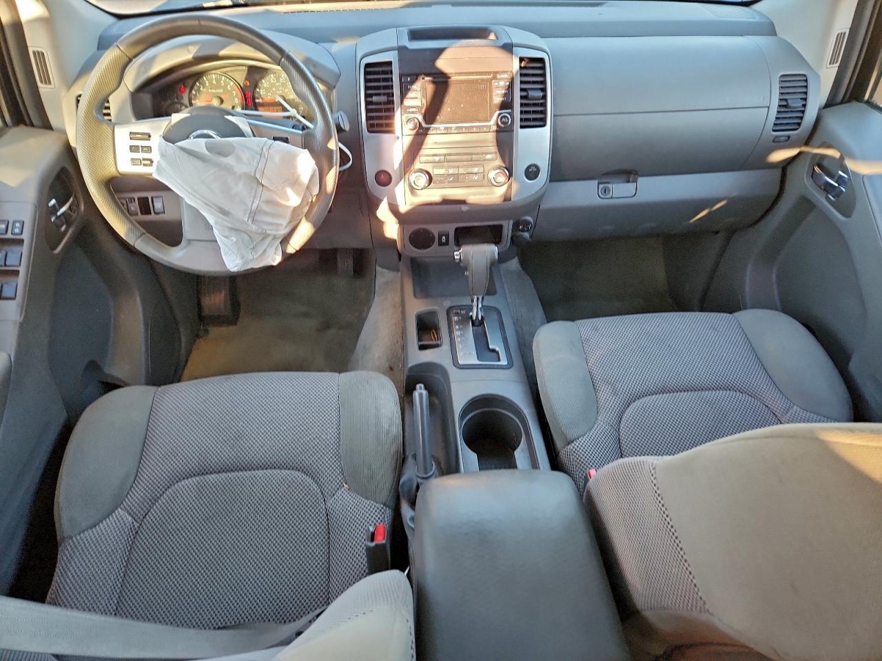 2018 Nissan Frontier sv