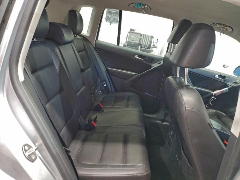 2016 Volkswagen Tiguan s