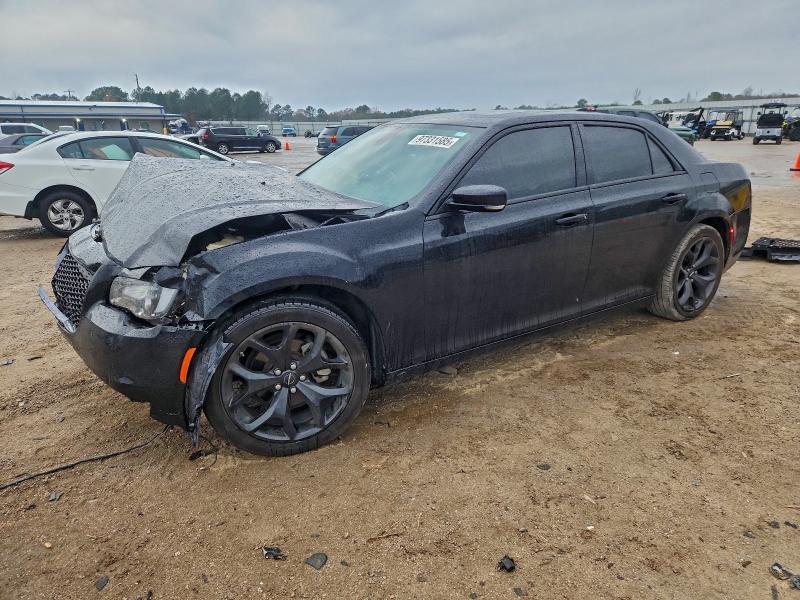2022 Chrysler 300 s