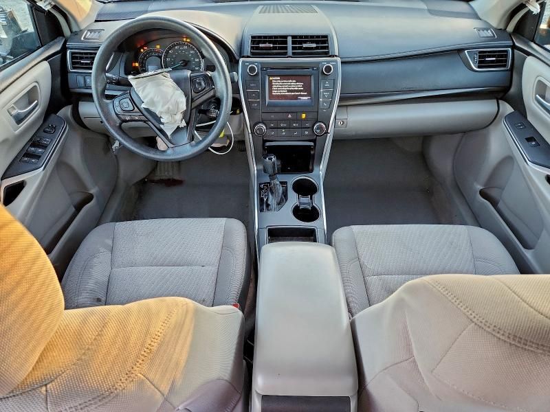 2015 Toyota Camry le