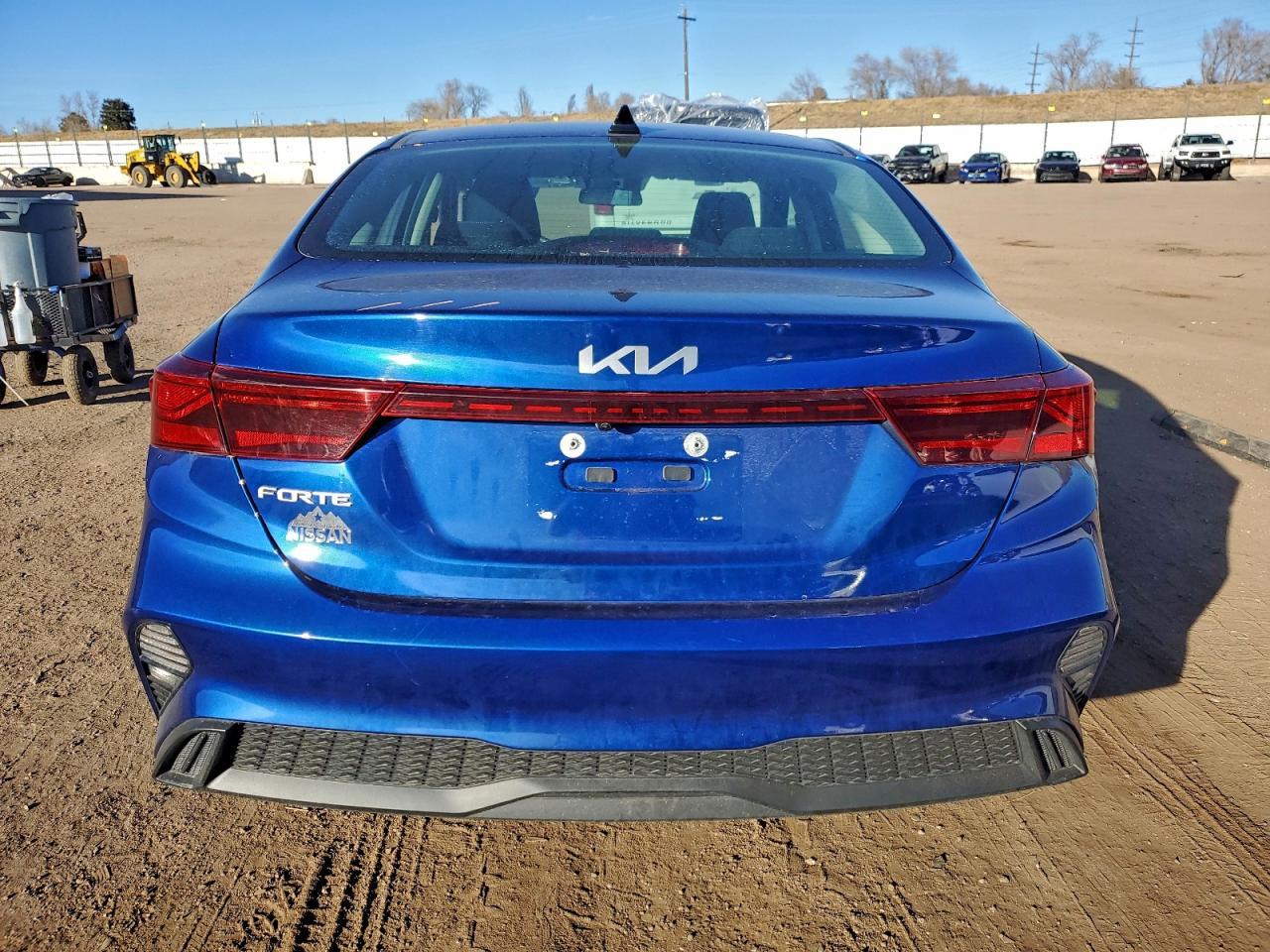 2024 KIA Forte lx