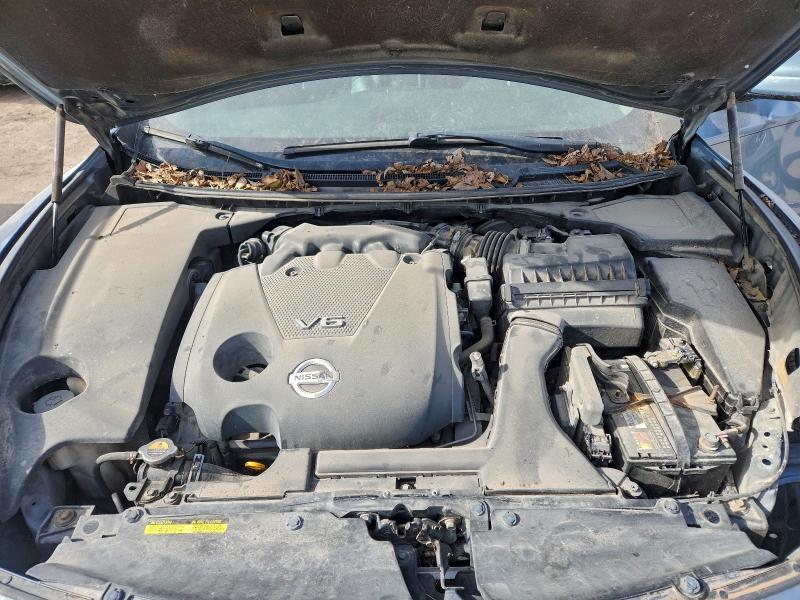 2011 Nissan Maxima s