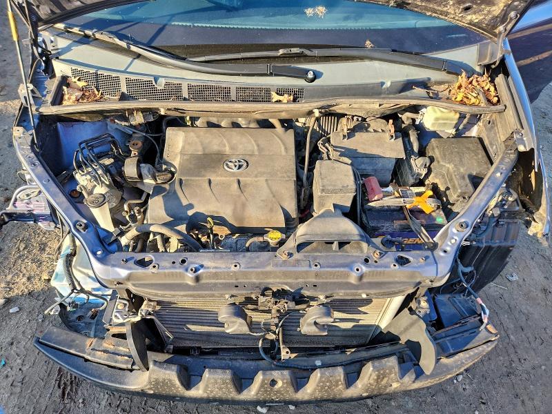 2015 Toyota Sienna le