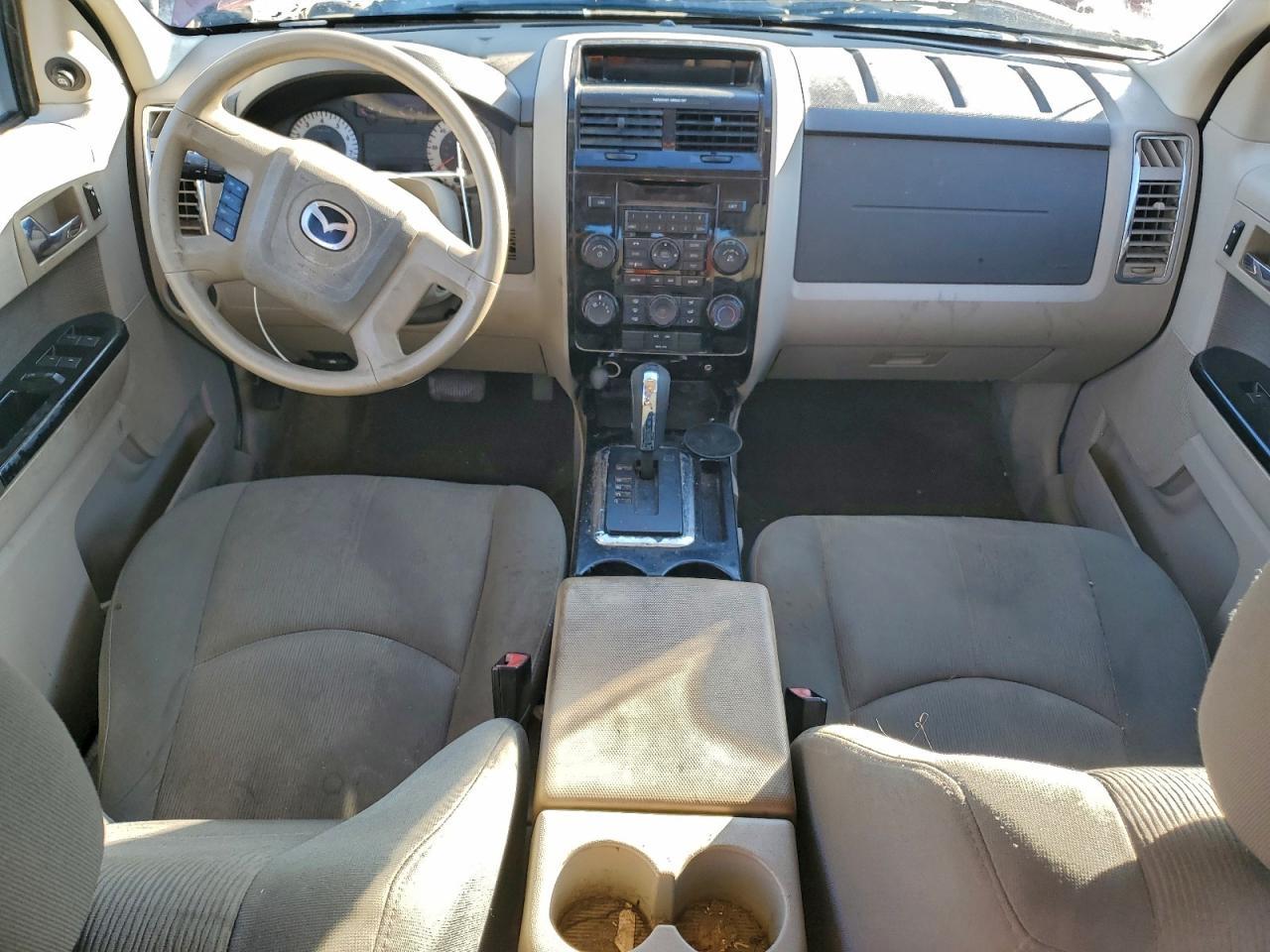 2010 Mazda Tribute i