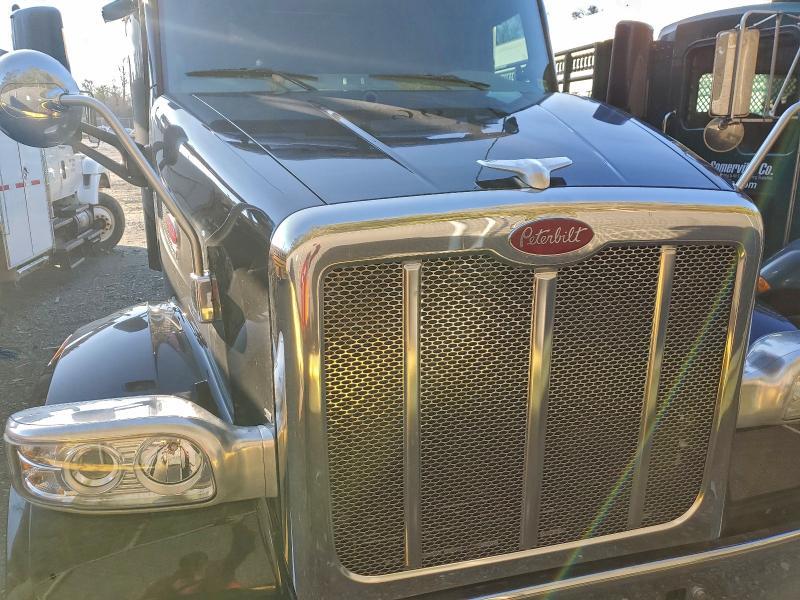 2019 Peterbilt 567 Semi Truck