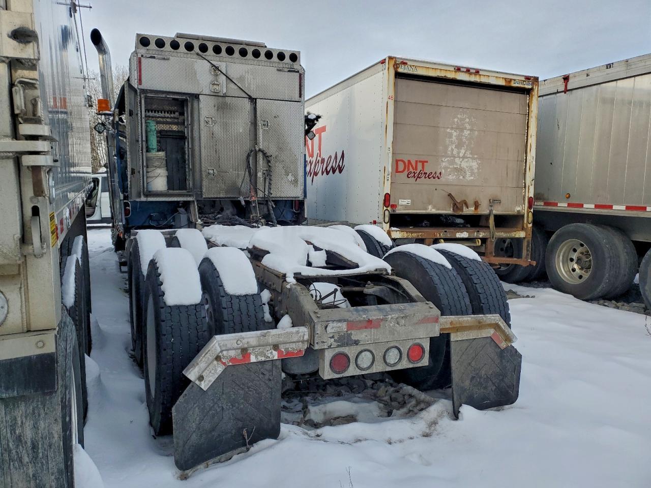 1995 Peterbilt 379 Semi Truck