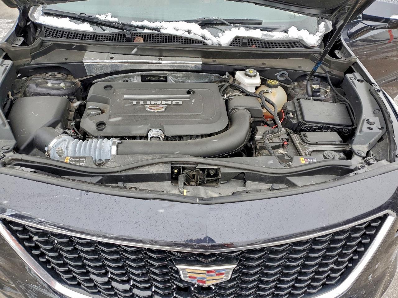 2022 Cadillac XT4 Sport