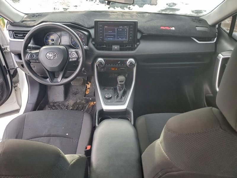 2021 Toyota Rav4 le