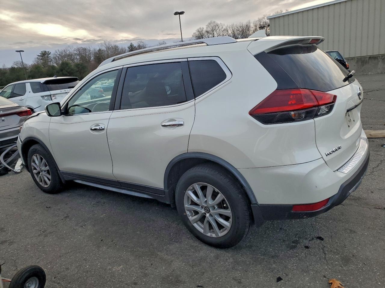 2018 Nissan Rogue s