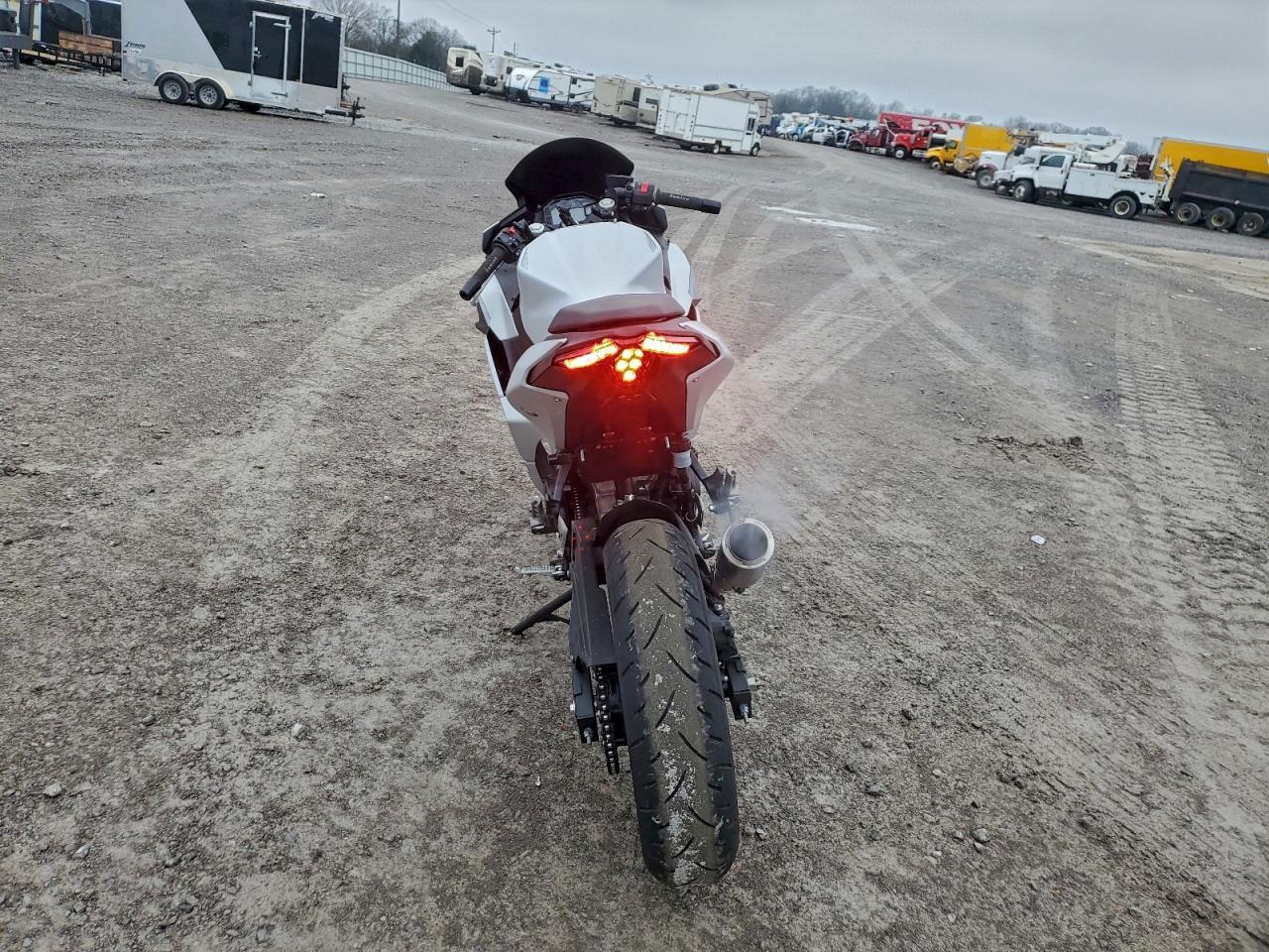 2025 Kawasaki EX500