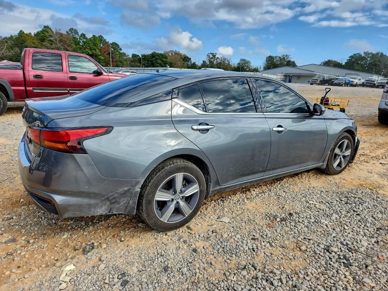 2020 Nissan Altima sl