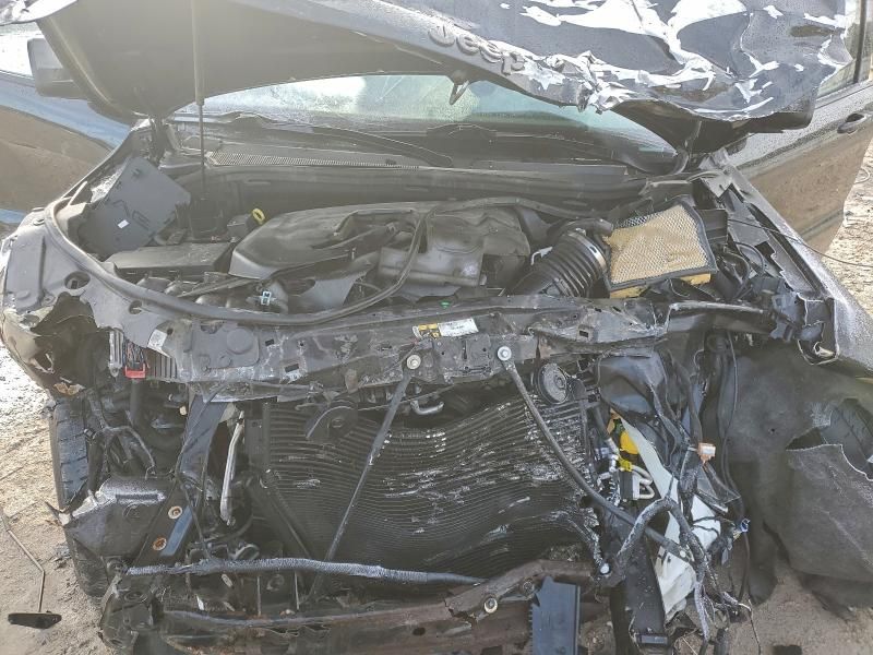 2016 Jeep Grand Cherokee Laredo