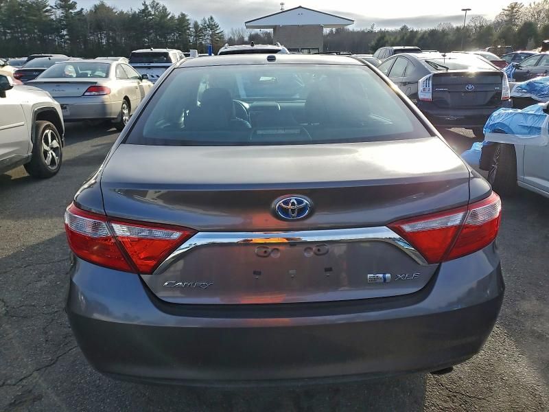 2015 Toyota Camry Hybrid
