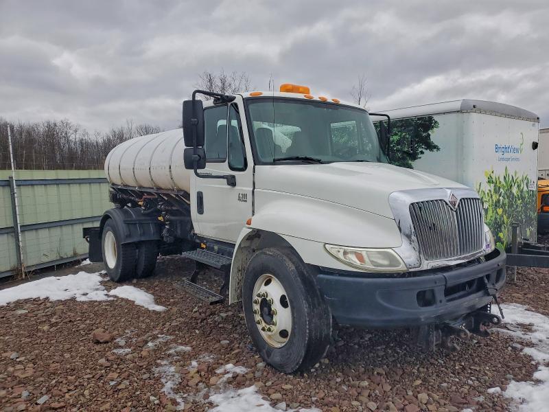 2005 International 4300 Water Truck