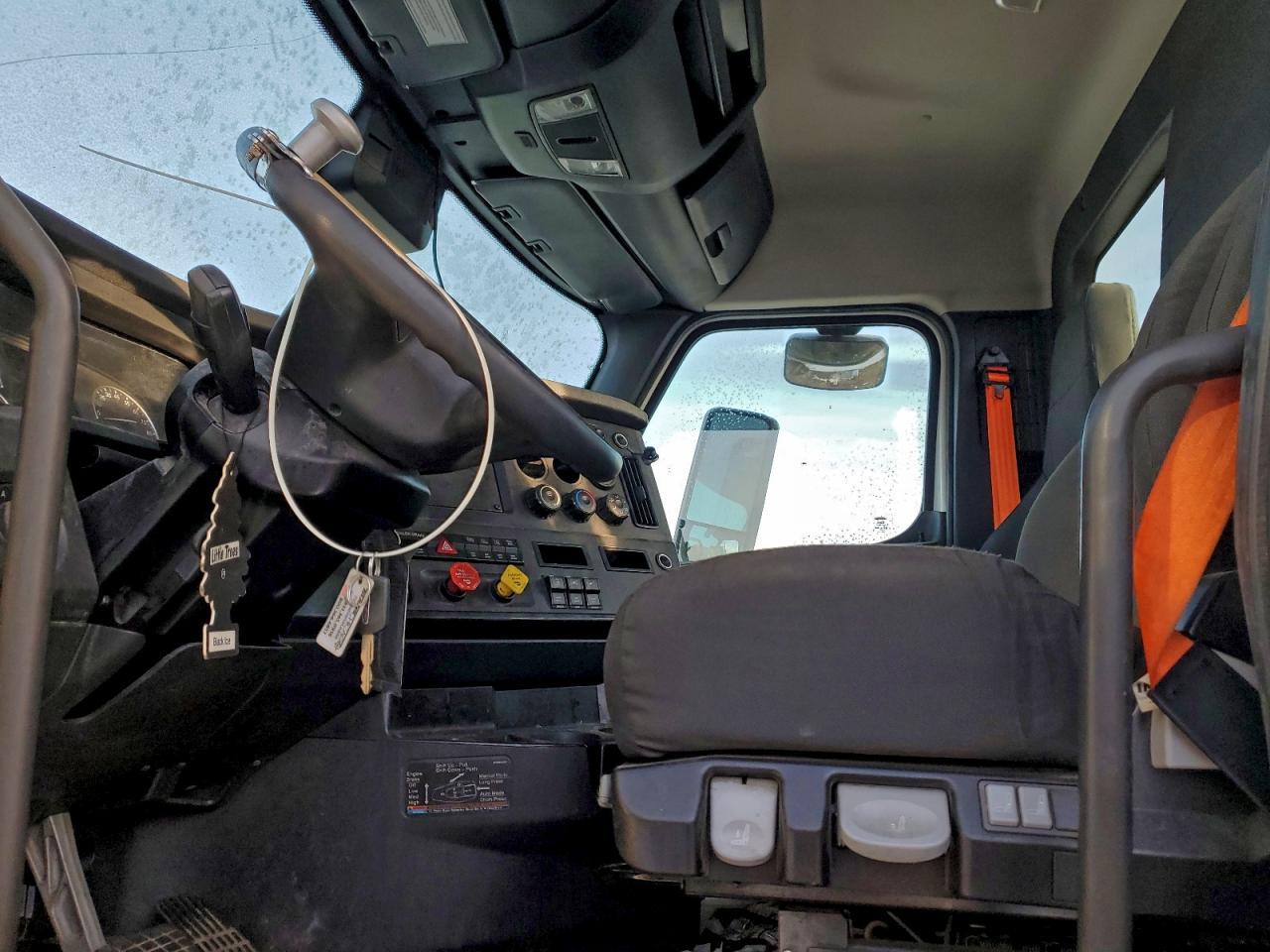 2024 Freightliner Cascadia 116 Semi Truck