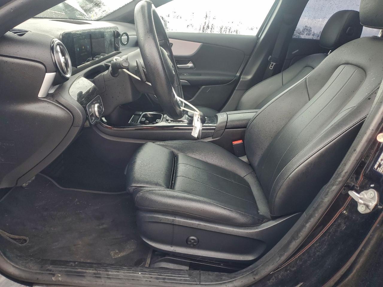 2021 Mercedes-Benz A 220