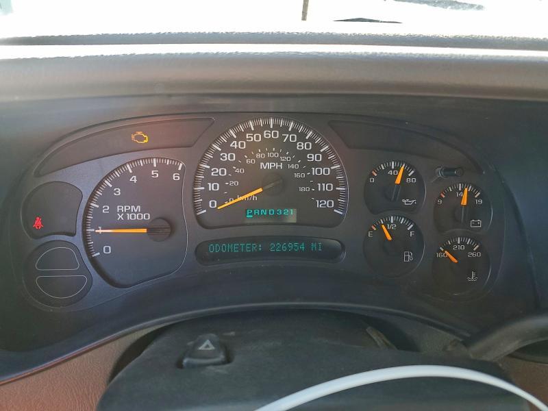 2004 Chevrolet Suburban K1500