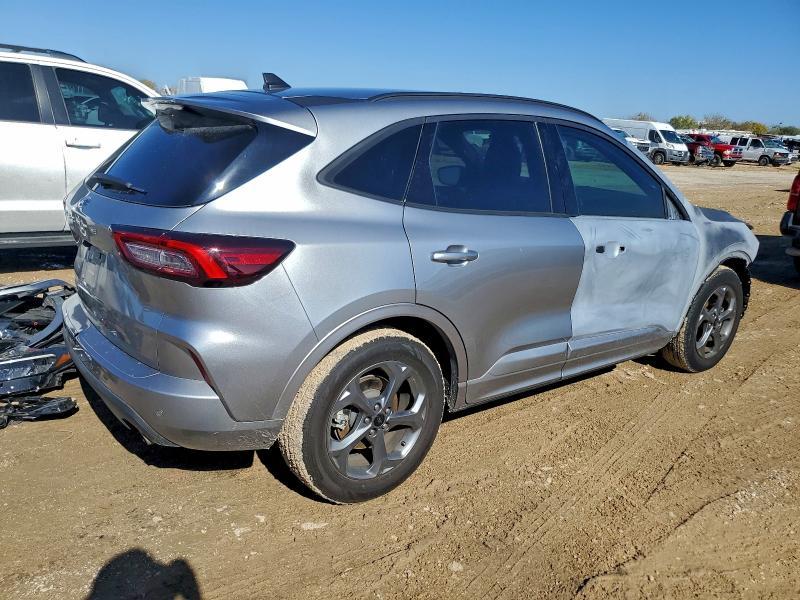 2023 Ford Escape st Line