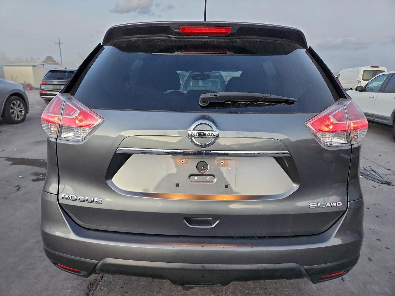 2015 Nissan Rogue s