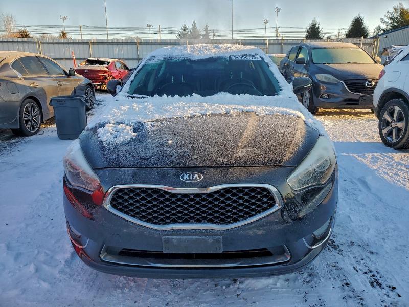 2014 KIA Cadenza Premium