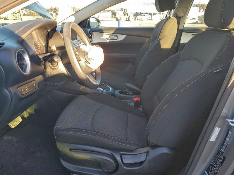 2023 KIA Forte lx