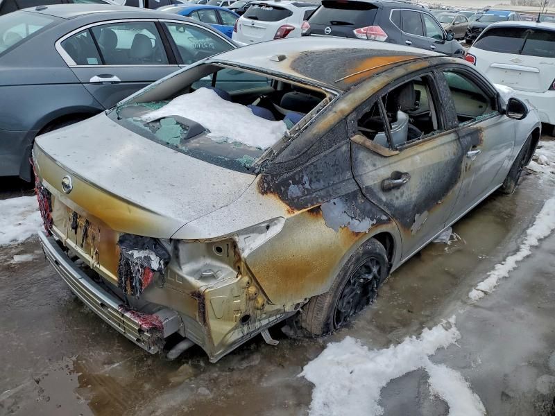 2019 Nissan Altima s