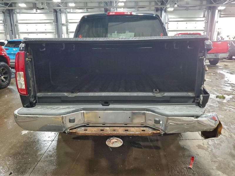 2008 Nissan Frontier Crew cab le