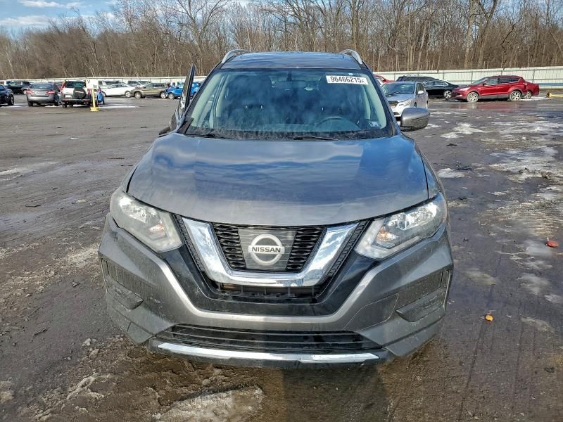 2017 Nissan Rogue sv