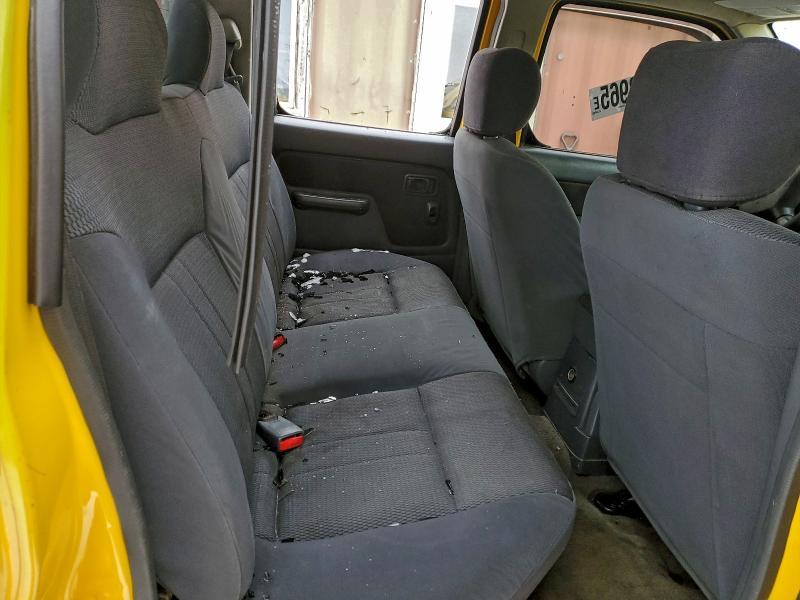 2002 Nissan Frontier Crew cab xe