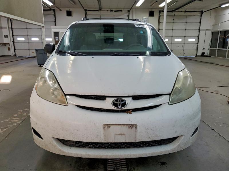 2009 Toyota Sienna ce