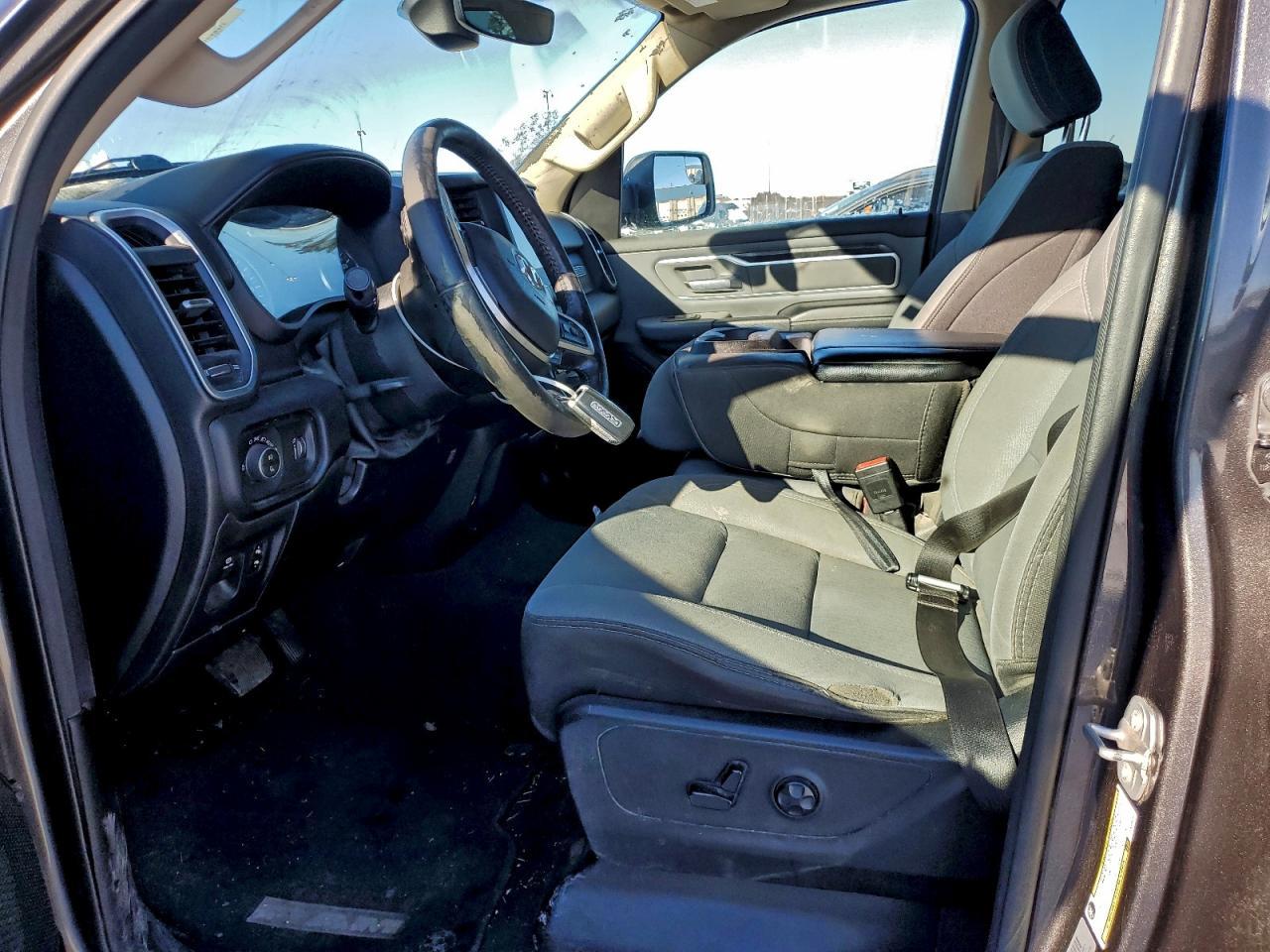 2020 Dodge Ram 1500 big Horn/lone Star