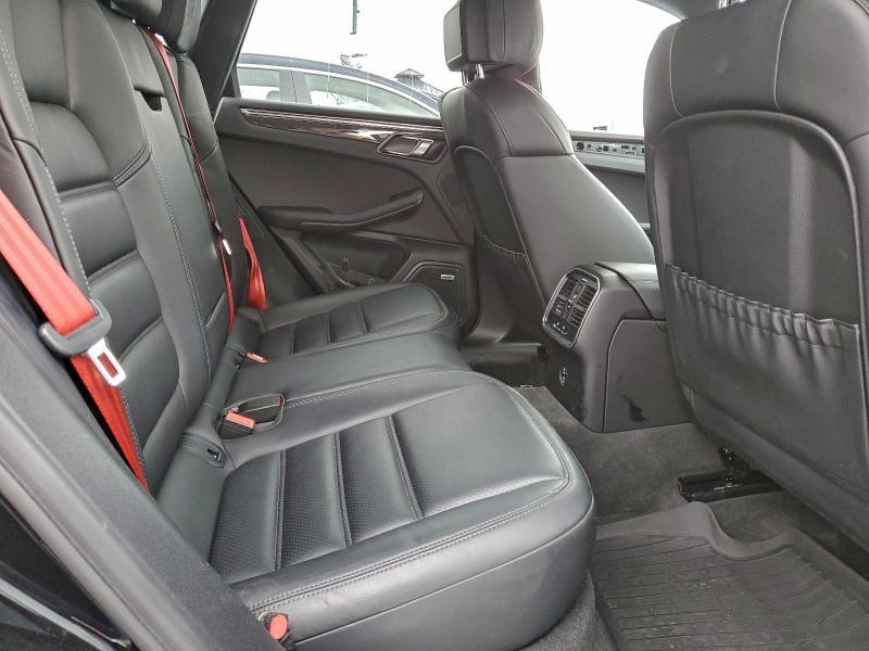 2021 Porsche Macan gts
