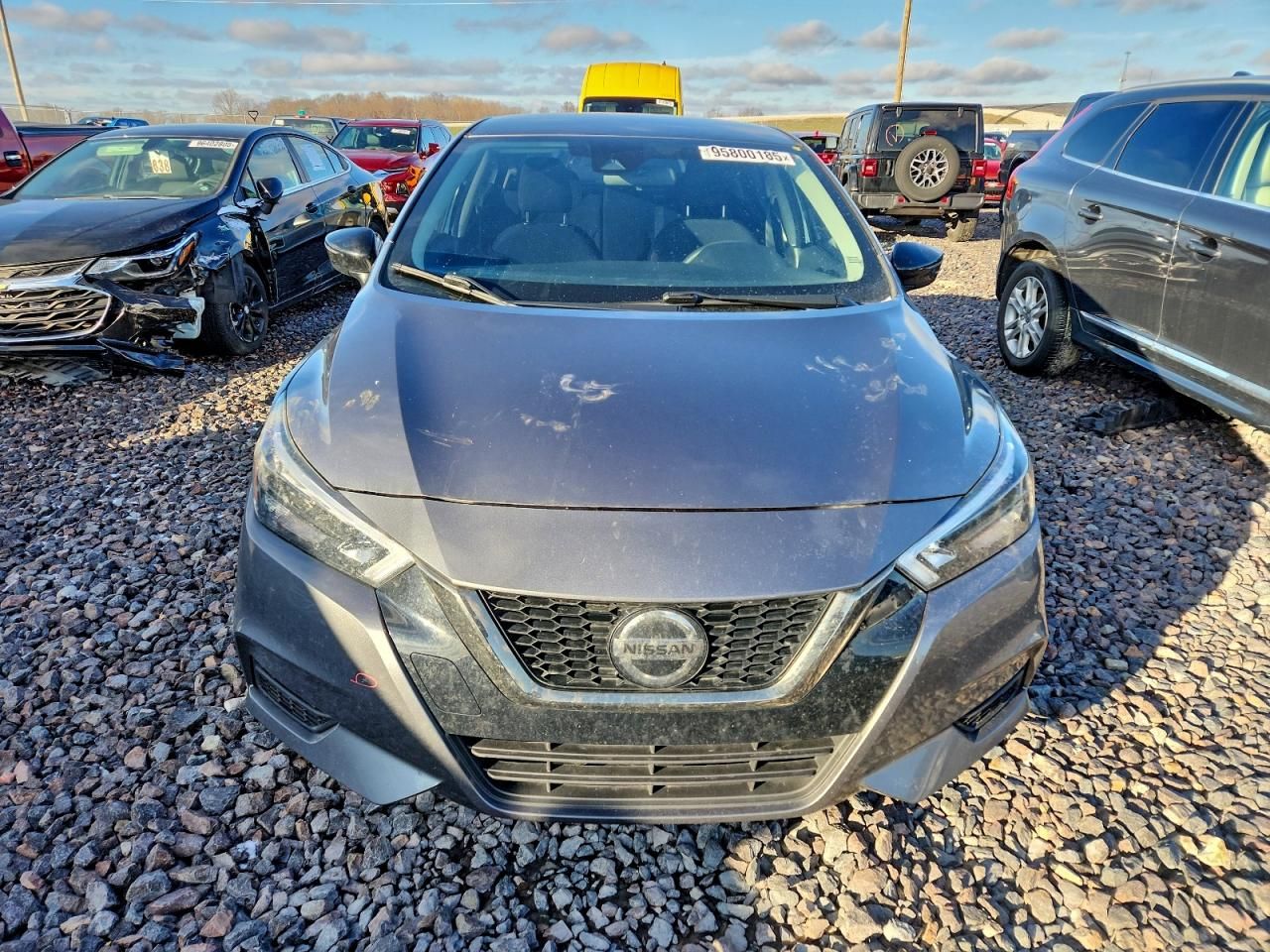 2022 Nissan Versa sr