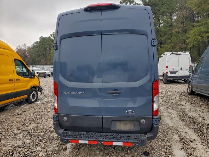 2019 Ford Transit T-250
