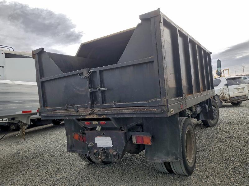 2004 Mitsubishi FM617 Chipper Truck